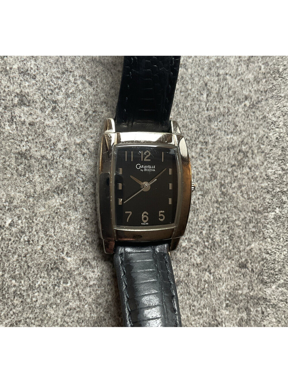 Caravelle By Bulova Womens Watch 43L49 20mm Silver Tone Case Leather Band A1
